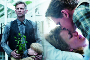 Knielen op een bed violen