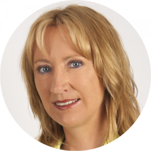 Schrijfster Simone van der Vlugt laat zien hoe je bestsellers schrijft.