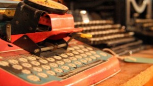 Wat moet er gebeuren met de vele typemachines van W.F. Hermans? Bron foto: www.denabestaanden.com 